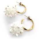 PENDIENTES ARO HORTENSIA BLANCO ONL