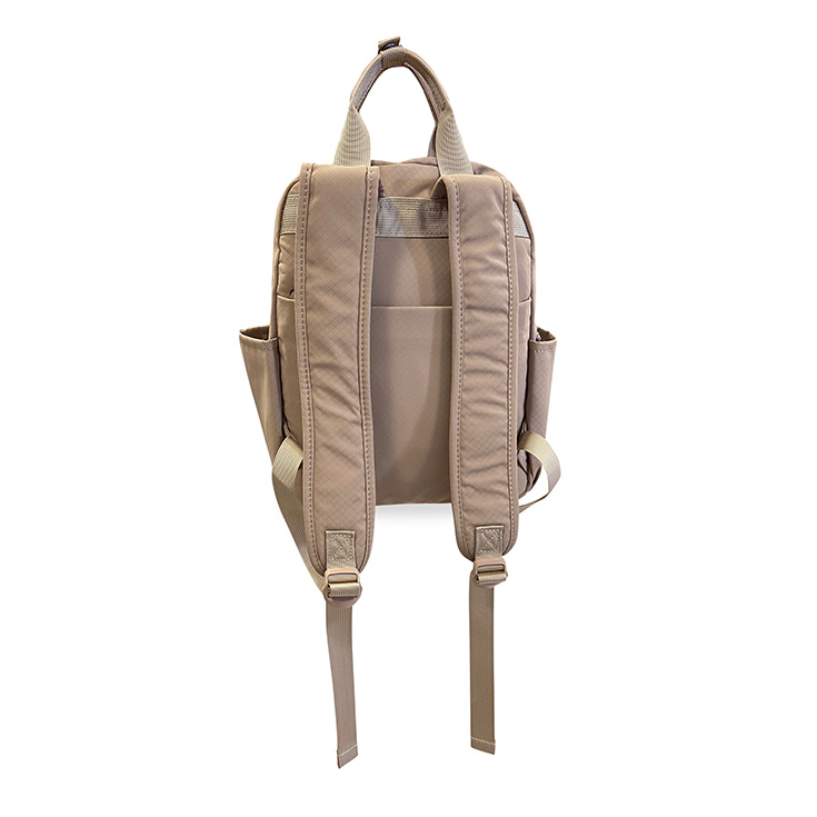 javier larrainzar mochila camel