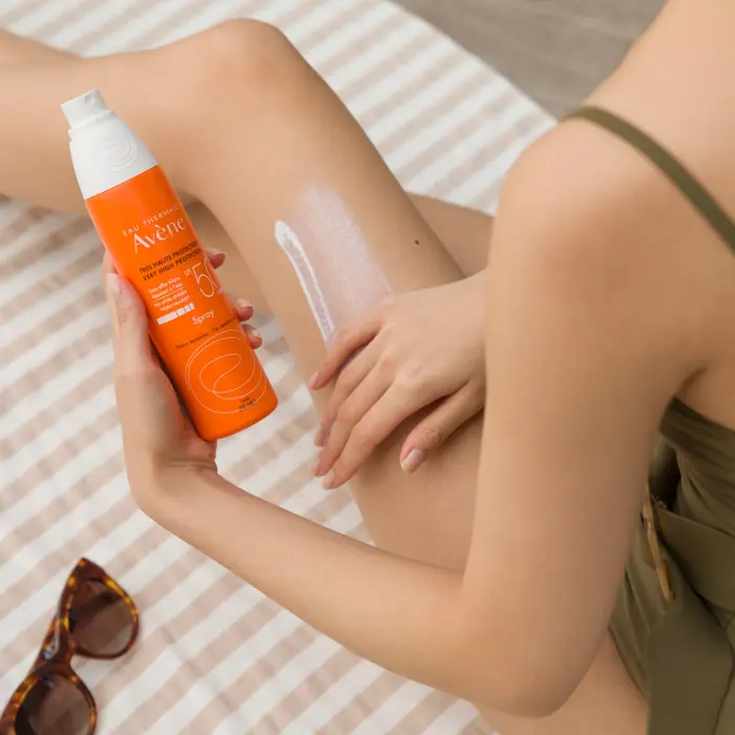 avene solar corporal spray spf50+ 200ml