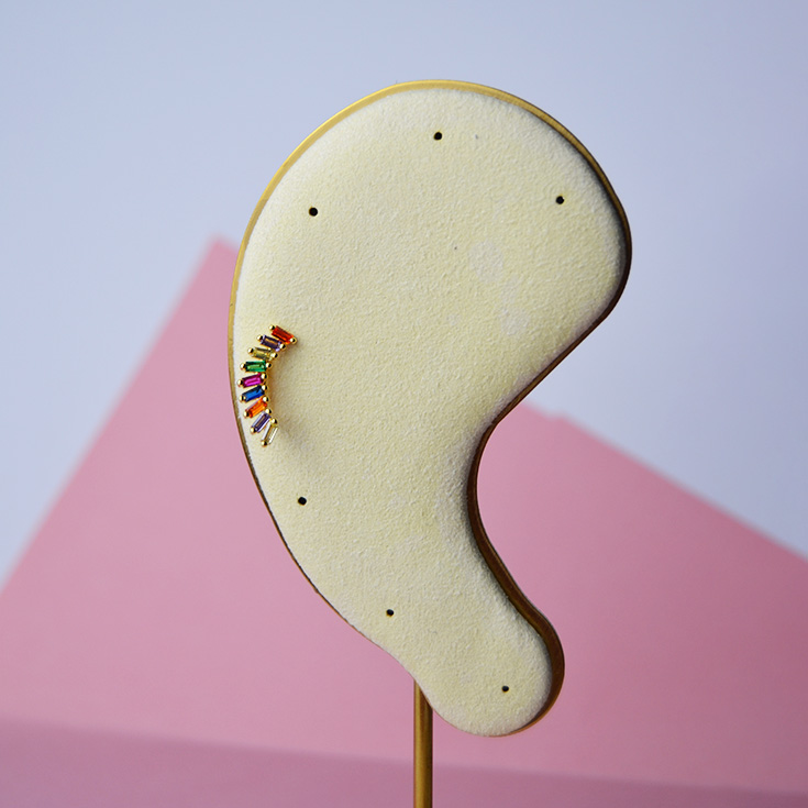 par de pendientes trepadores circonitas de colores par de pendientes trepadores circonitas de colores