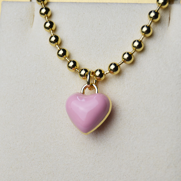 collar cadena dorada charm corazon
