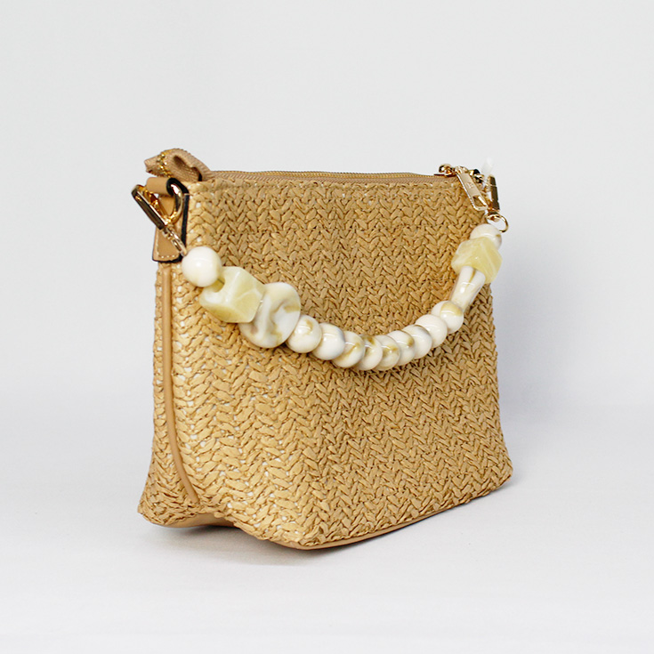 bolso rafia marron con correa piedras marmoladas