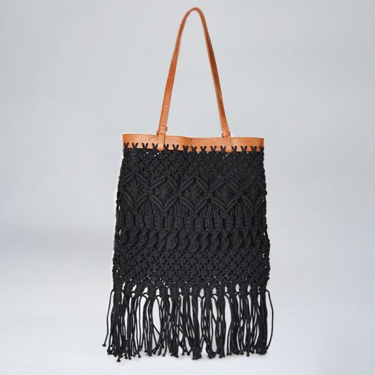 bolso macrame flecos negro