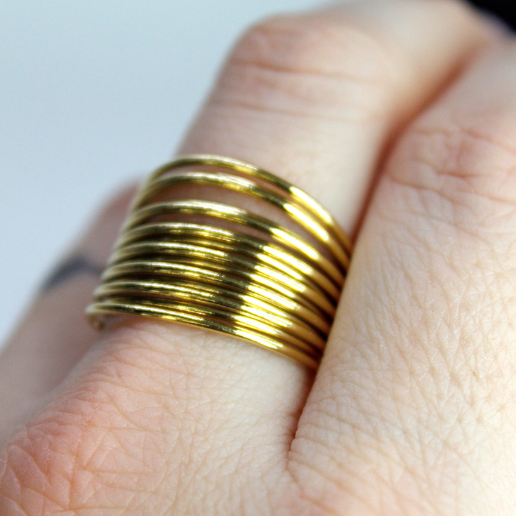 anillo dorado multiple