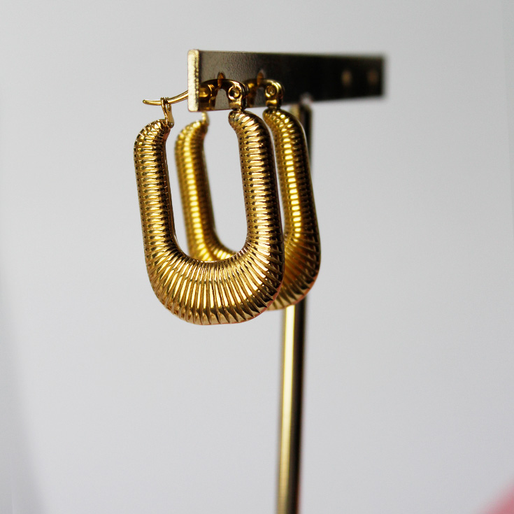 pendientes aro rectangular dorado pendientes aro rectangular dorado