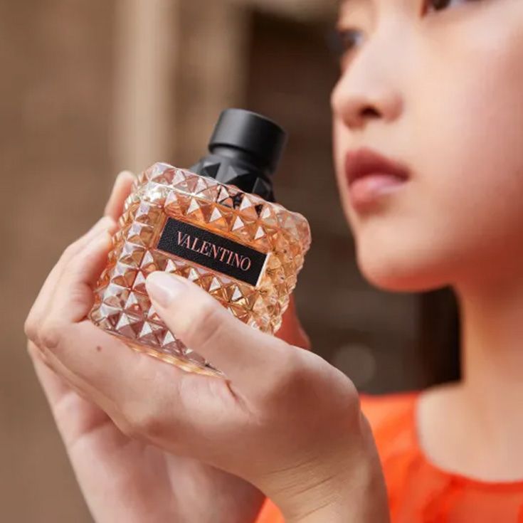 valentino donna born in roma coral eau de parfum