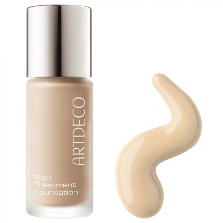 artdeco- rich treatment foundation waterproof