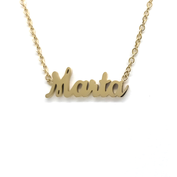 collar marta dorado
