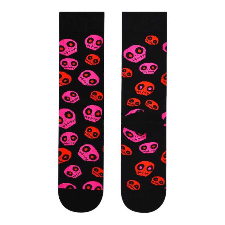 happy feet calcetines negros calaveras