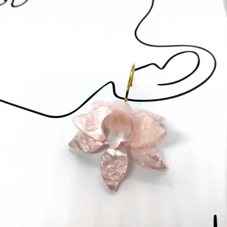 pendientes aro con flor orquidea rosa claro 3d acrilico