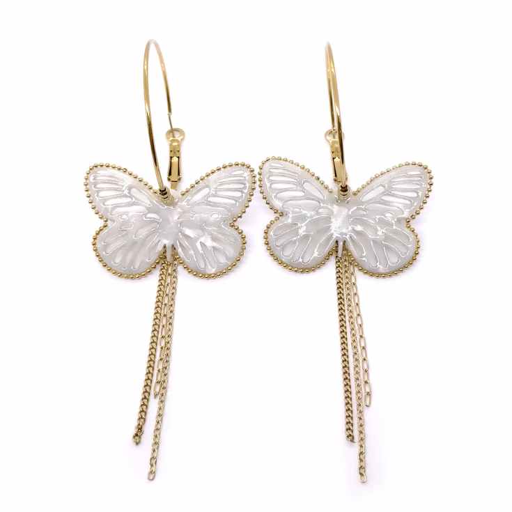 pendientes aro medio dorado con mariposa color blanco pendientes aro medio dorado con mariposa color blanco