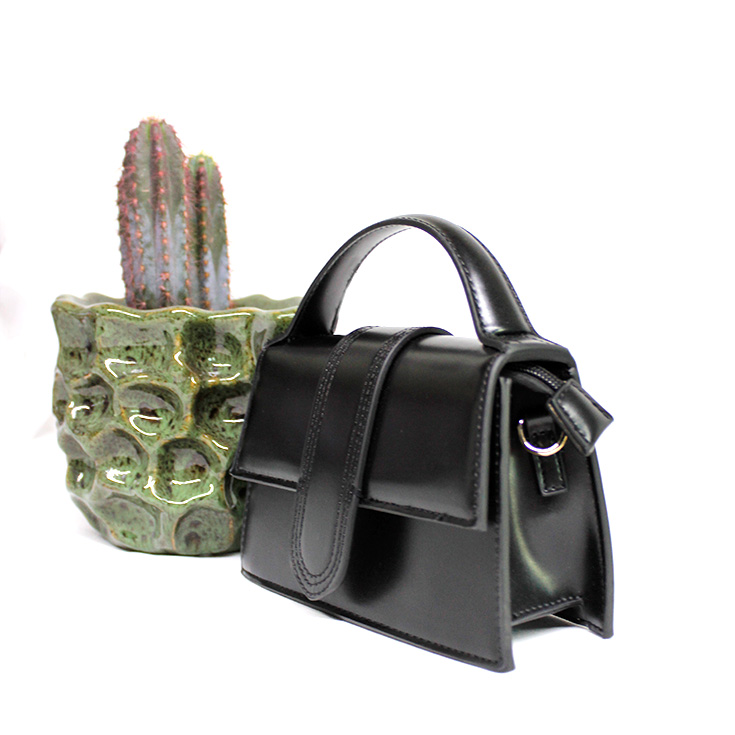 bolso negro solapa pequeño