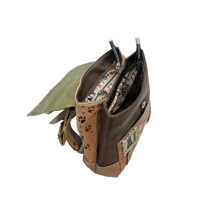 sweet candy mochila huellas kahki 