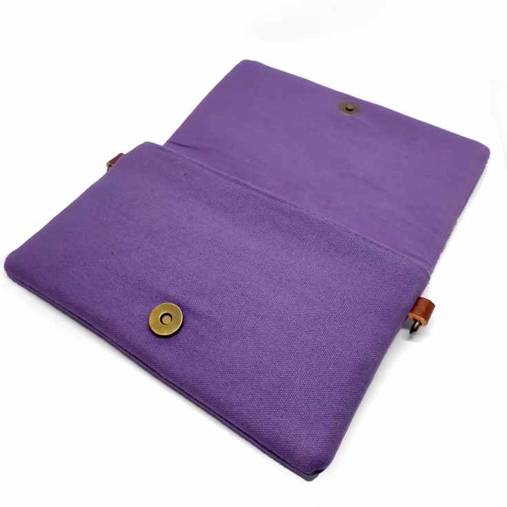 bolso clutch bordado pedreria bordado geometrico violeta