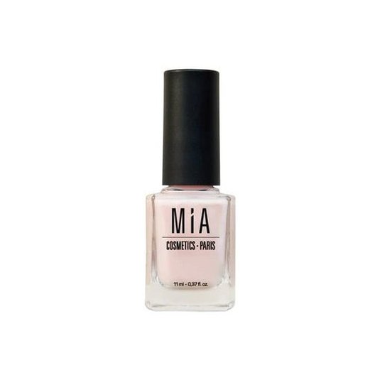 mia esmalde de uñas nude