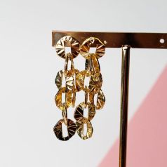 pendientes largos eslabones dorados