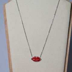 collar labio rojo plateado