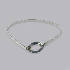 cinturon elastico metalico con hebilla plateada