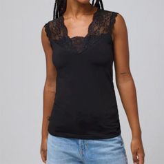 ysabel mora camiseta termica sin mangas detalle encaje negro