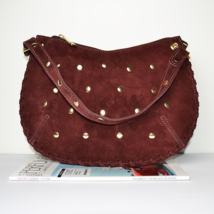 bolso de mano semirendondo tachuelas serraje piel burdeos