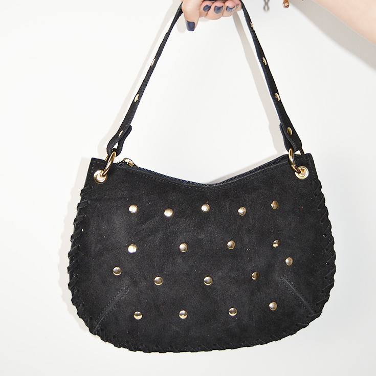 bolso de mano semirendondo tachuelas piel de serraje negro