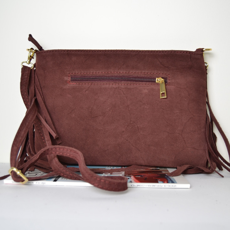 bolso bandolera rectangular tachuelas y flecos serraje piel burdeos 