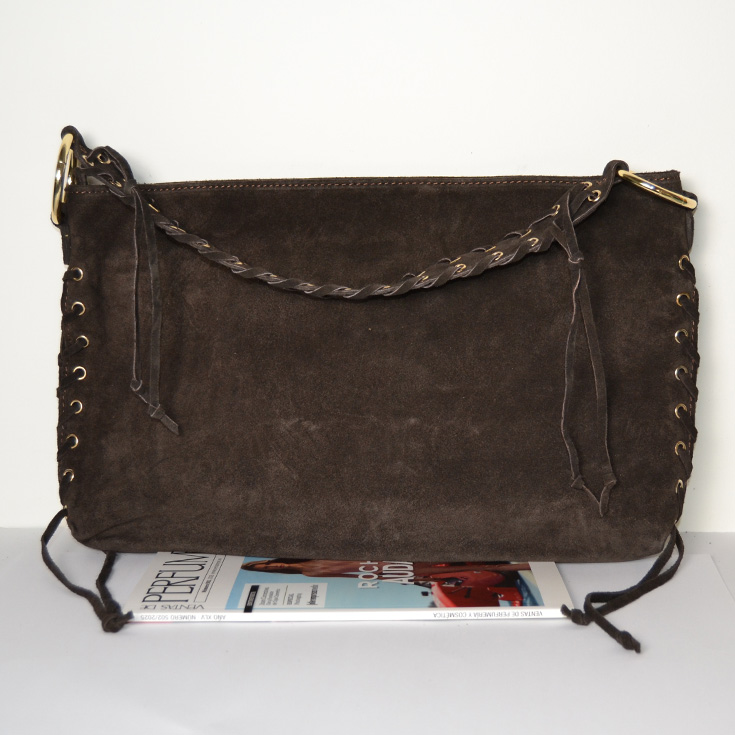 bolso grande de hombro piel de serraje marron chocolate correa tenzada