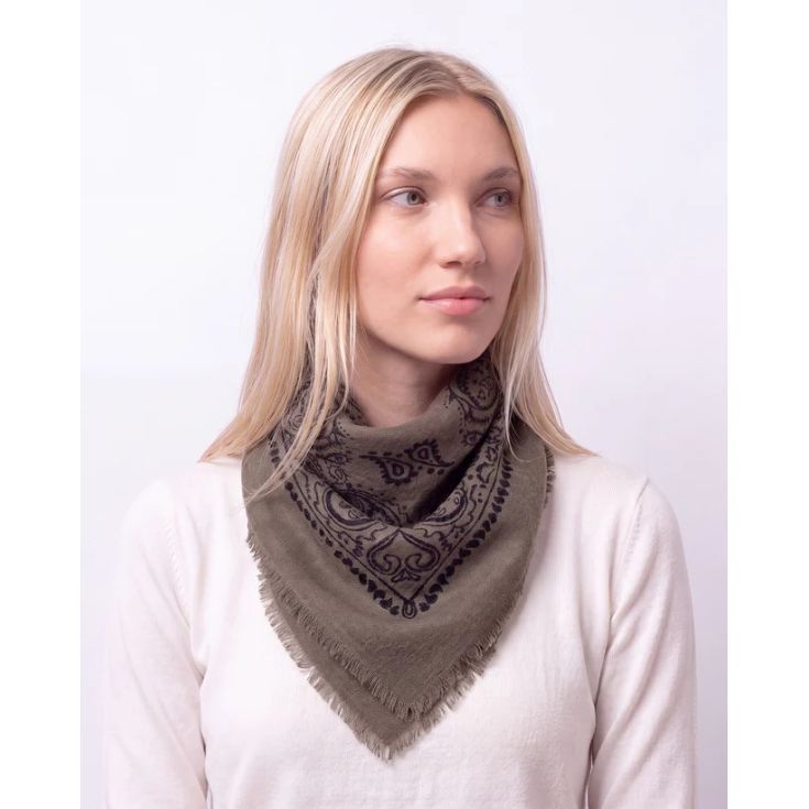 isotoner bufanda bandana verde