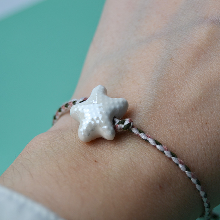 pulsera hilo estrella verde