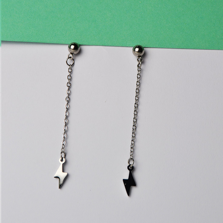 pendiente con caida rayo plateados