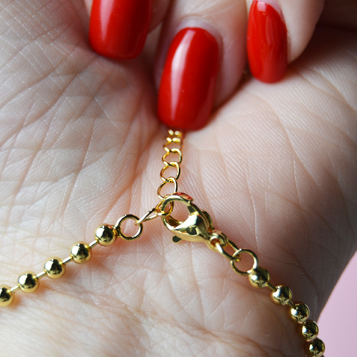 pulsera cadena dorada charm corazon