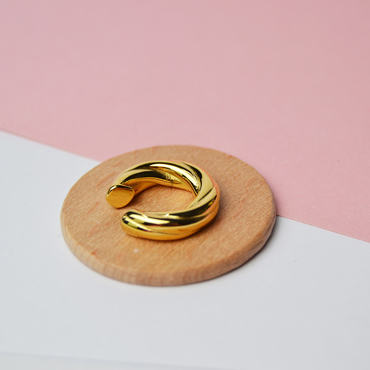 pendiente cuff oreja aro dorado