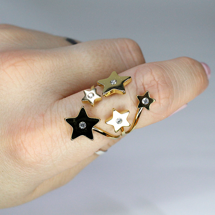 anillo dorado conjunto estrellas 