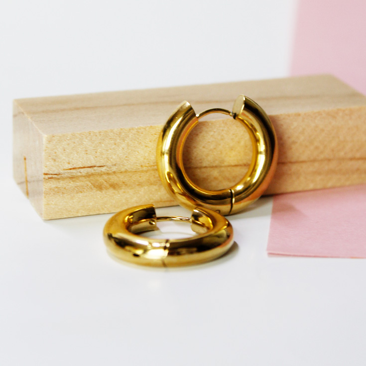 pendientes aro dorado grueso