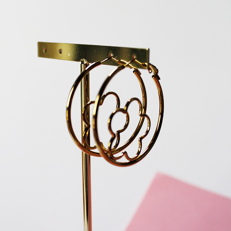 pendientes aro dorado flor