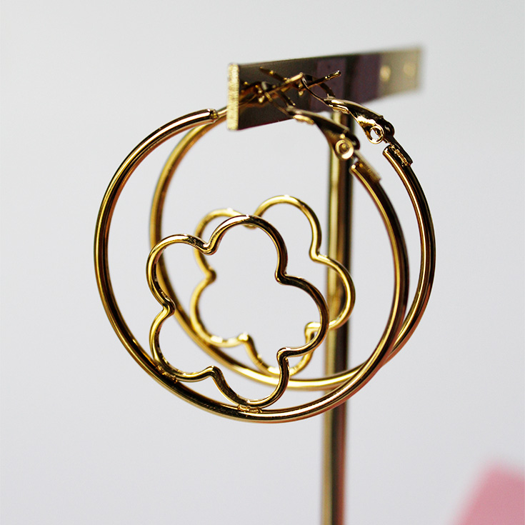 pendientes aro dorado flor