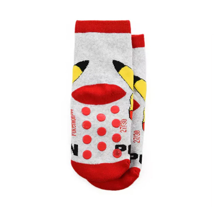 calcetines antideslizantes pikachu