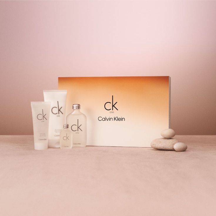 calvin klein ck-one eau de toilette 200 ml cofre calvin klein ck-one eau de toilette 200 ml cofre