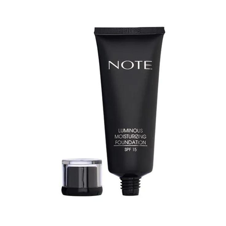 note luminous moisturizing foundation 