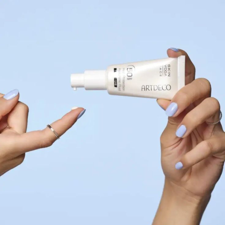 skin yoga protector solar facial high protection hyaluronic fluido spf 50