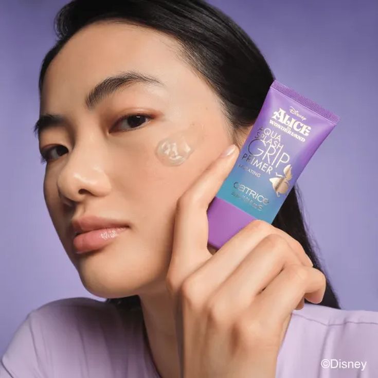 catrice alice in wonderlan grip aqua splash primer