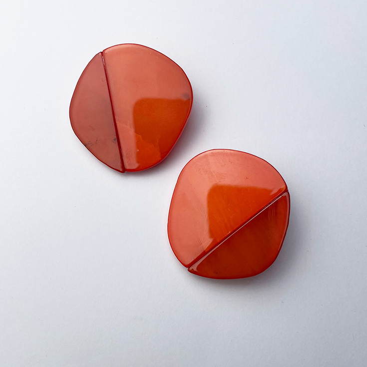 pendientes grandes de boton naranja