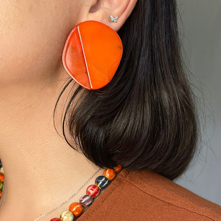 pendientes grandes de boton naranja