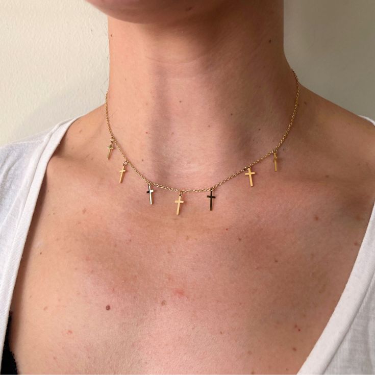 gargantilla tipo choker cruzes doradas