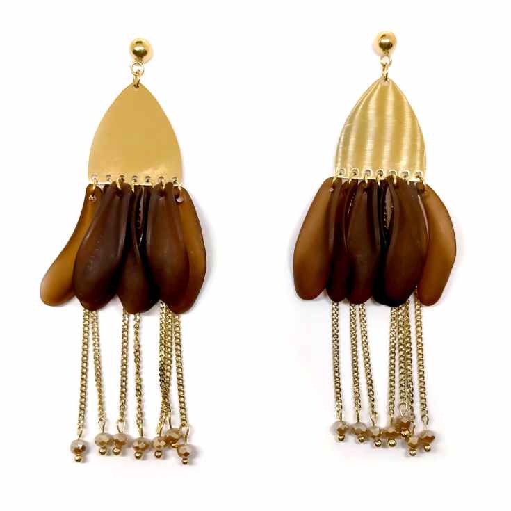 pendientes fantasia largos petalos marrones