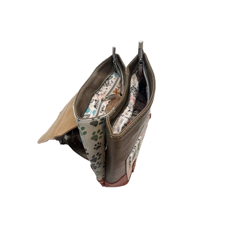 sweet candy mochila huellas verde