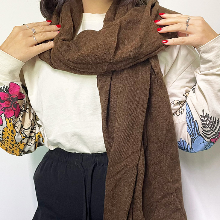 bufanda de punto calido y suave topo 