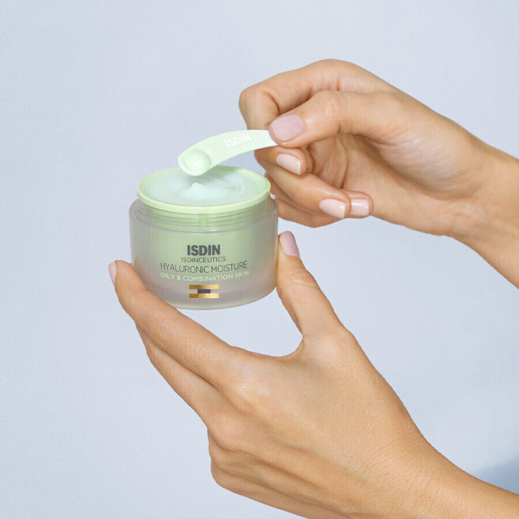 isdinceutics hyaluronic moisture oily 50gr