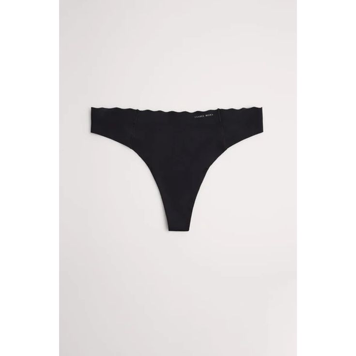 ysabel mora tanga laser negro