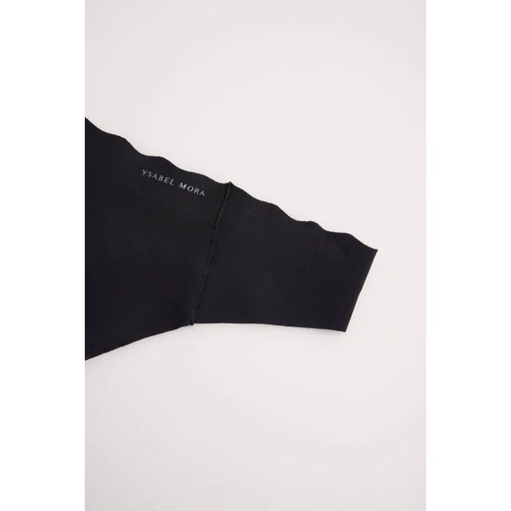 ysabel mora tanga laser negro